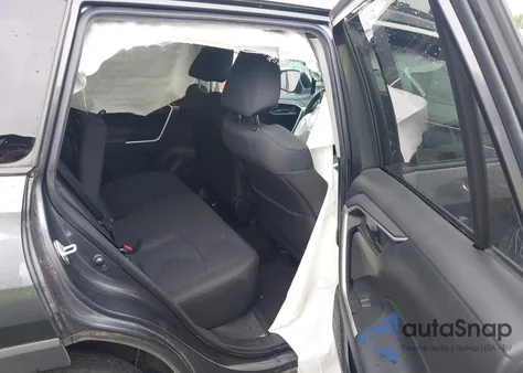 2021 Toyota Rav4 Le z USA, uszkodzony, nr VIN 2T3K1RFV9MC086828